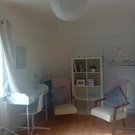 Garden Apartment *